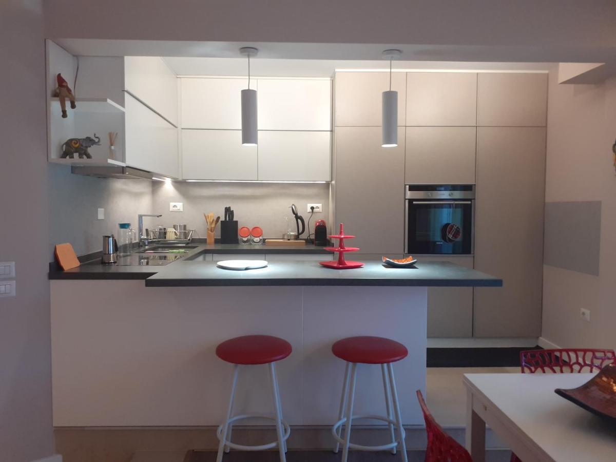 Lake View Apartment Tiranë Luaran gambar